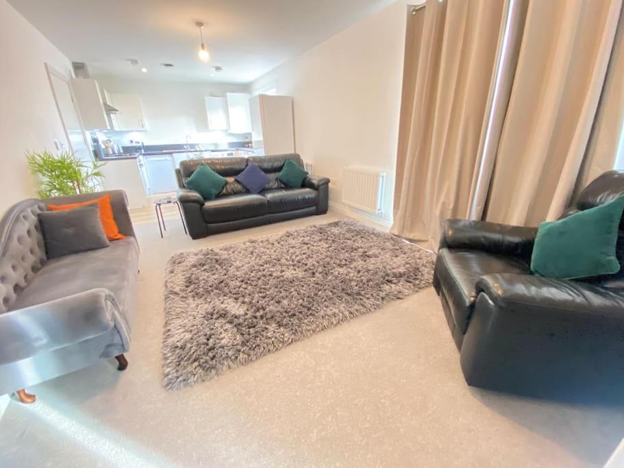 Luxurious And Spacious 2 Bedroom Flat Milton Keynes Exteriér fotografie